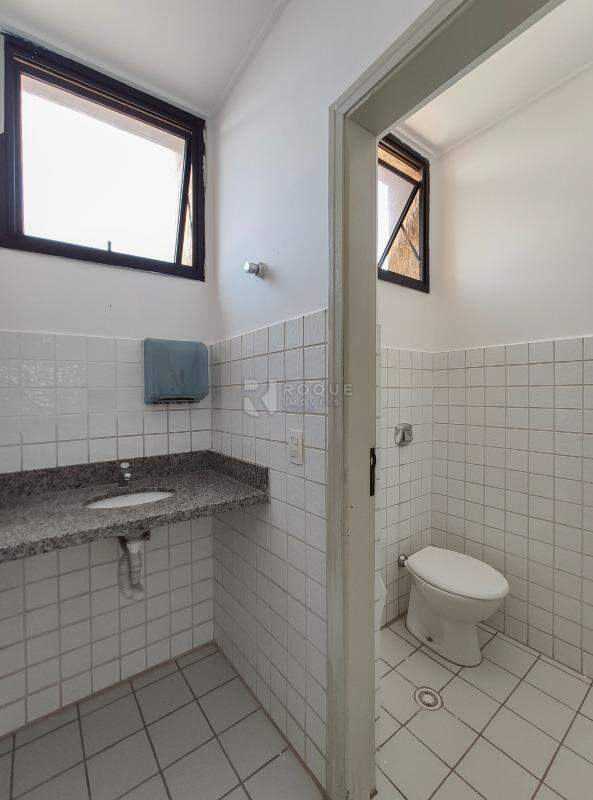 Salas/Conjuntos para aluguel no bairro Centro: WC 1