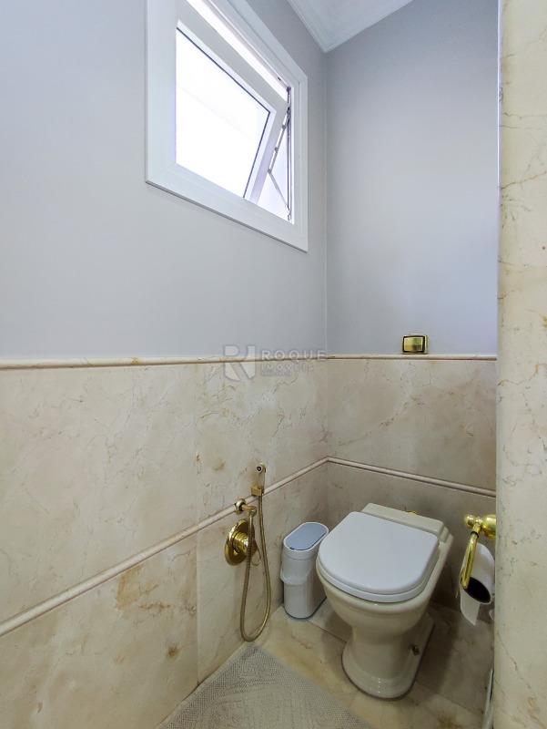 Casa em condomínio à venda no bairro Jardim Colina Verde: WC SUÍTE MASTER