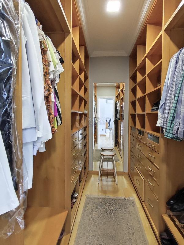 Casa em condomínio à venda no bairro Jardim Colina Verde: CLOSET SUÍTE MASTER