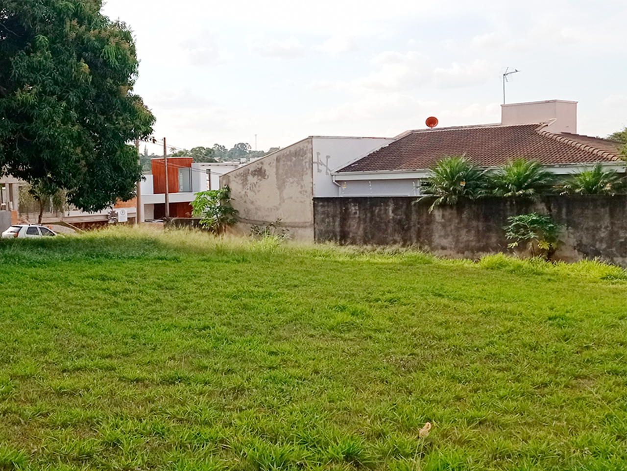 Terreno em condomínio à venda no bairro Portal de São Clemente: 