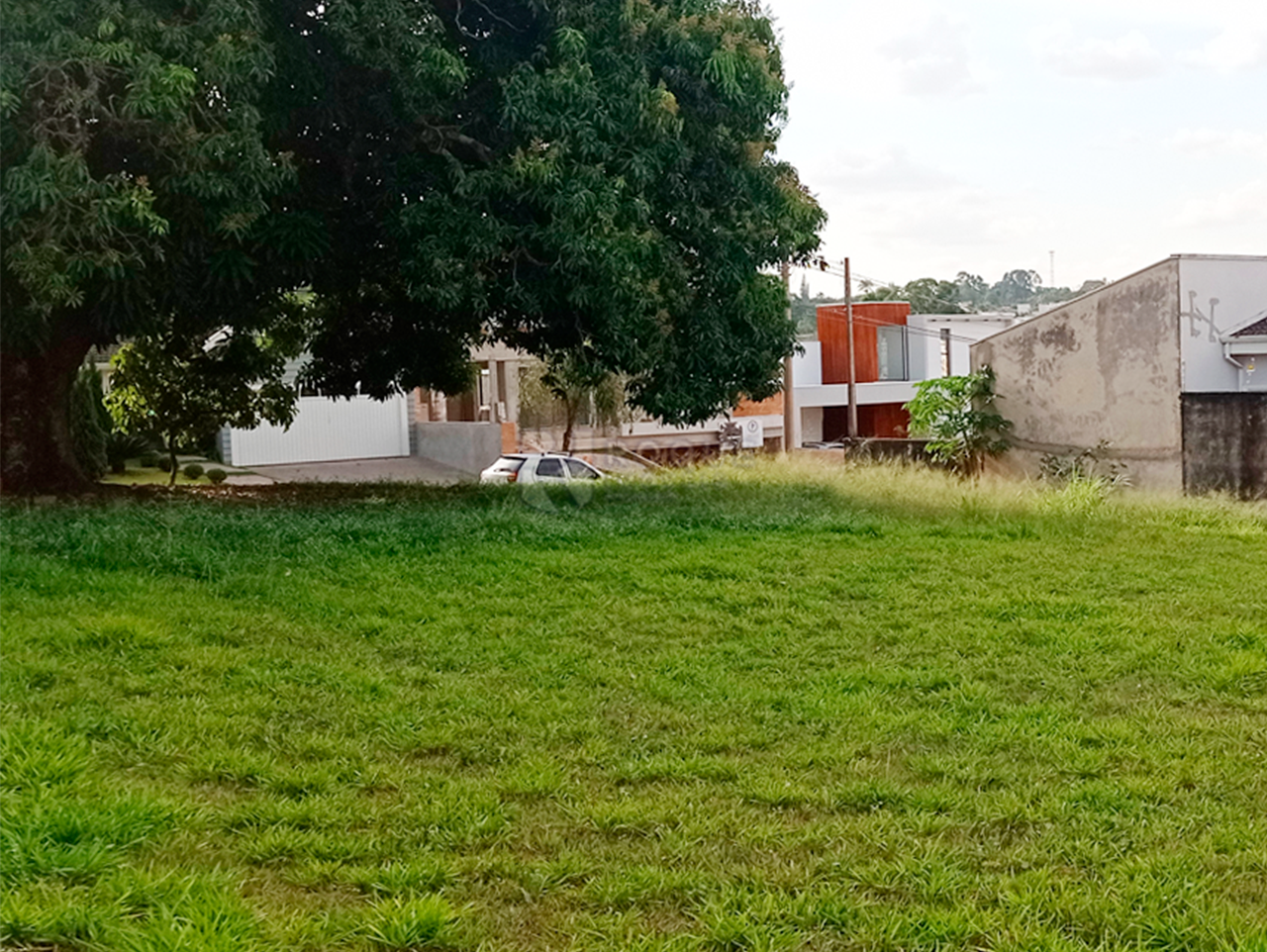 Terreno em condomínio à venda no bairro Portal de São Clemente: 