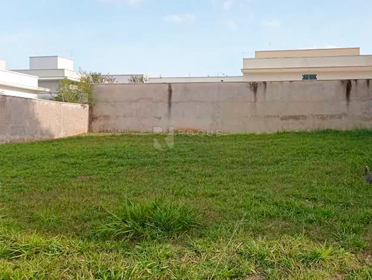 Terreno em condomínio à venda no bairro Portal de São Clemente: 