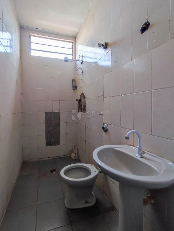 Casa Comercial à venda no bairro Boa Vista: BANHEIRO SOCIAL CASA 1