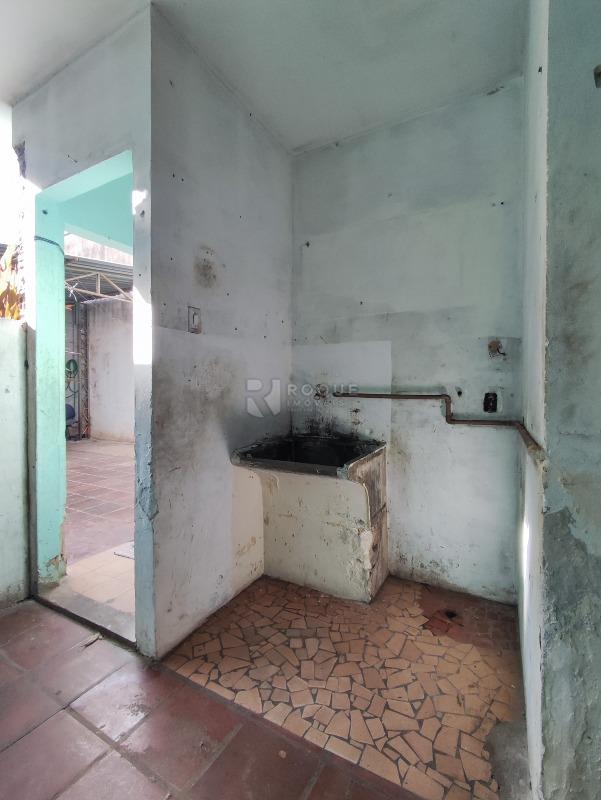 Casa Comercial à venda no bairro Boa Vista: LAVANDERIA EDÍCULA