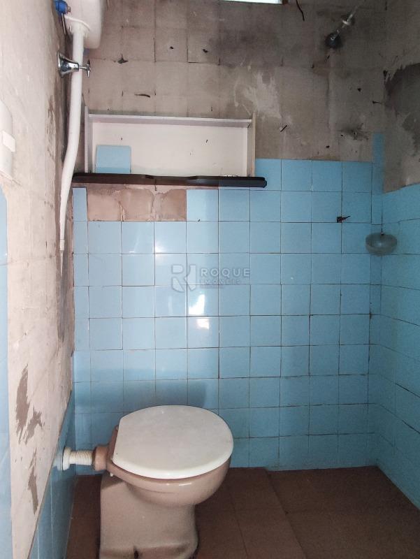 Casa Comercial à venda no bairro Boa Vista: BANHEIRO SOCIAL EDÍCULA