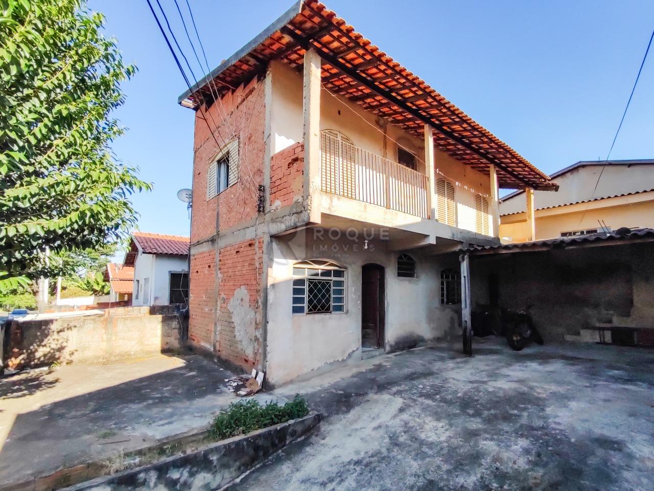 Casa Residencial à venda no bairro Parque Hippolyto: FRENTE