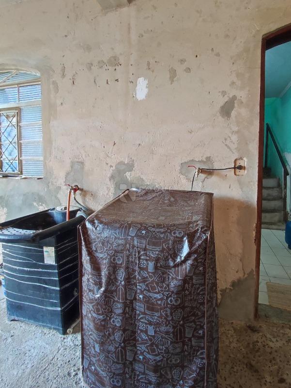 Casa Residencial à venda no bairro Parque Hippolyto: LAVANDERIA