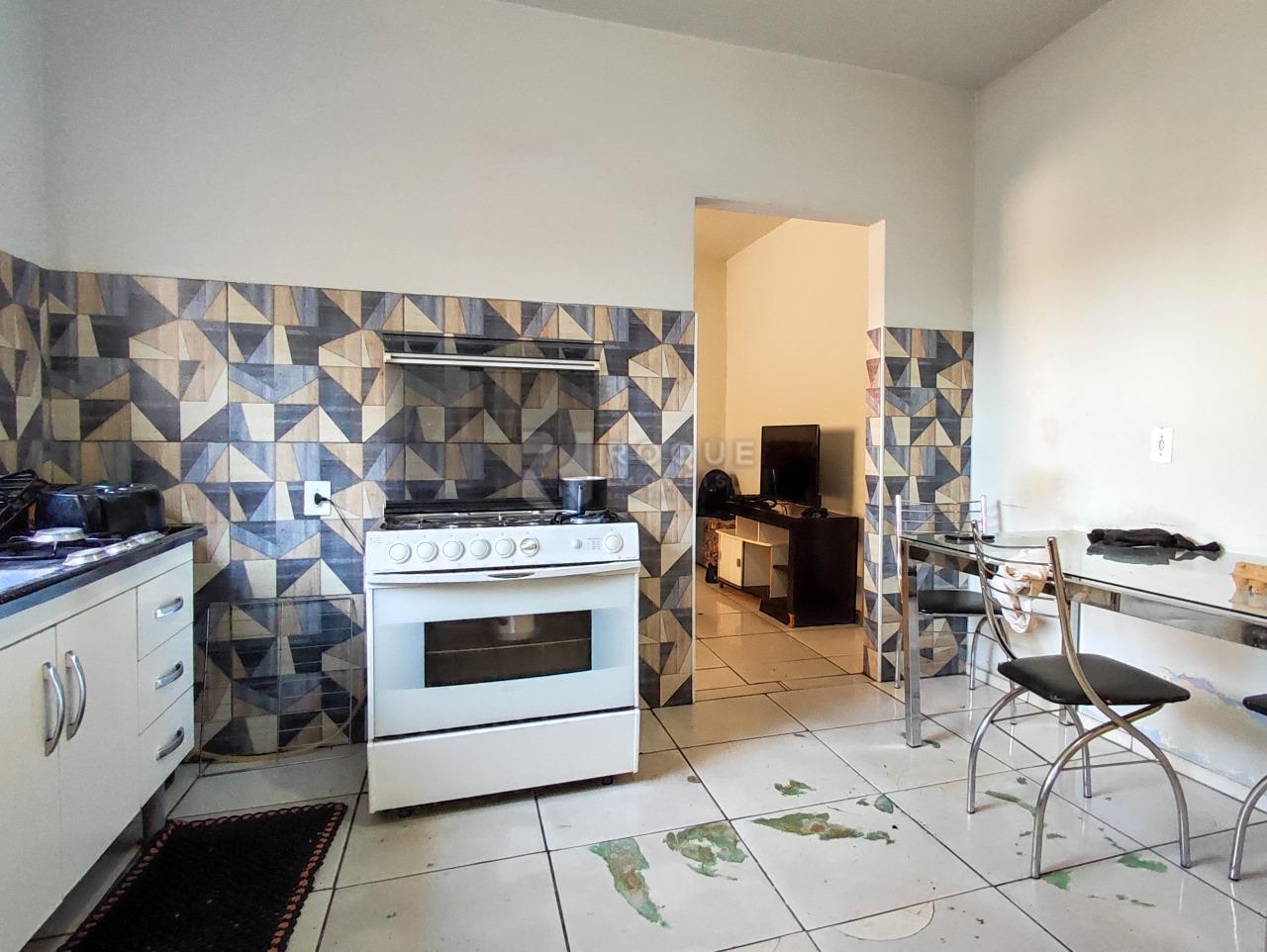 Casa Residencial à venda no bairro Parque Hippolyto: COZINHA EDÍCULA