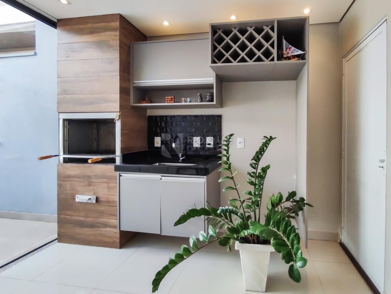 Casa em condomínio à venda no bairro Parque Residencial Roland: CHURRASQUEIRA