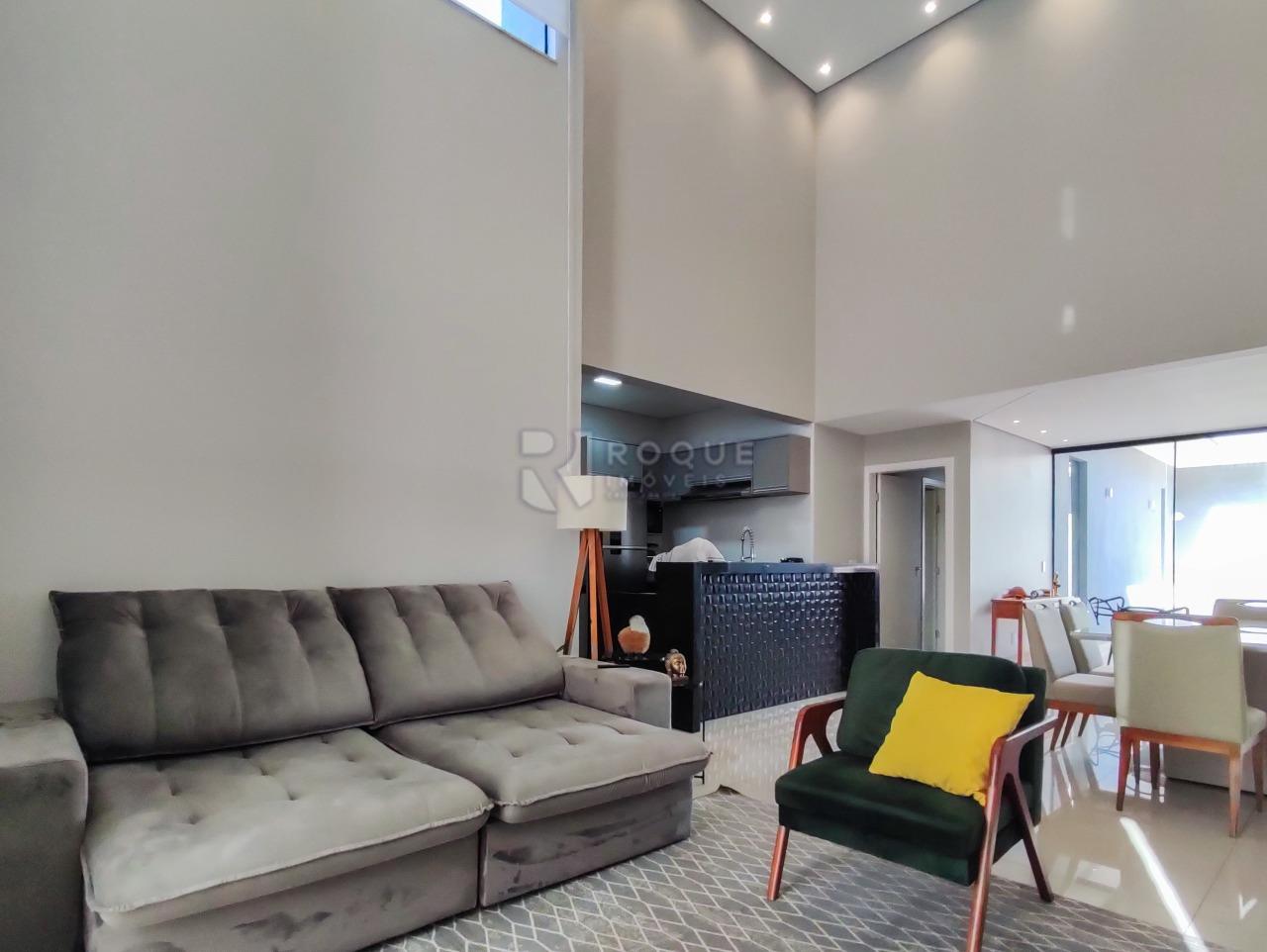 Casa em condomínio à venda no bairro Parque Residencial Roland: SALA DE ESTAR