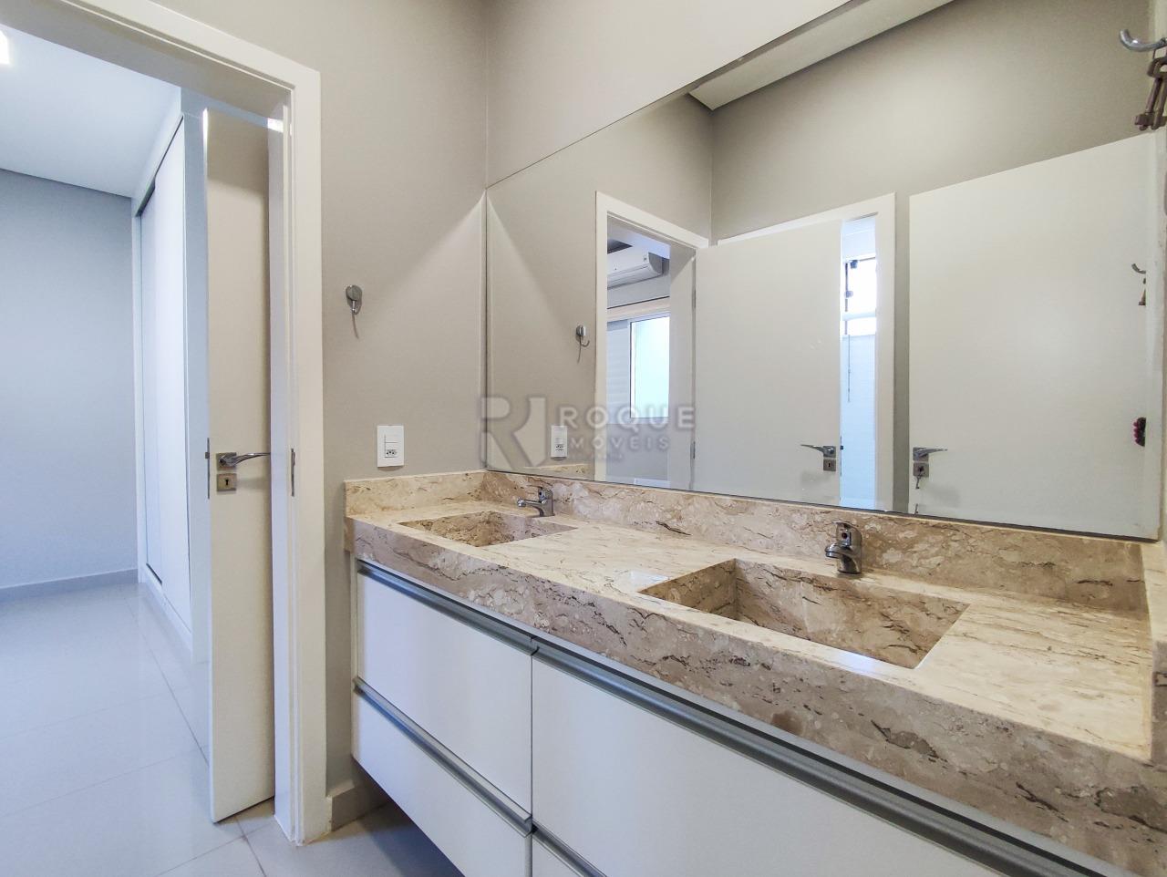 Casa em condomínio à venda no bairro Parque Residencial Roland: WC SUÍTE AMERICANA