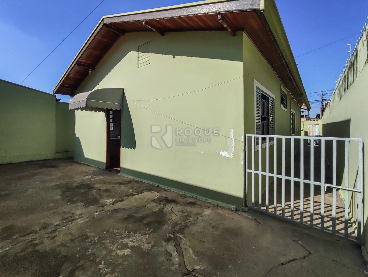 Casa Residencial à venda no bairro Jardim Nova Europa: FUNDOS