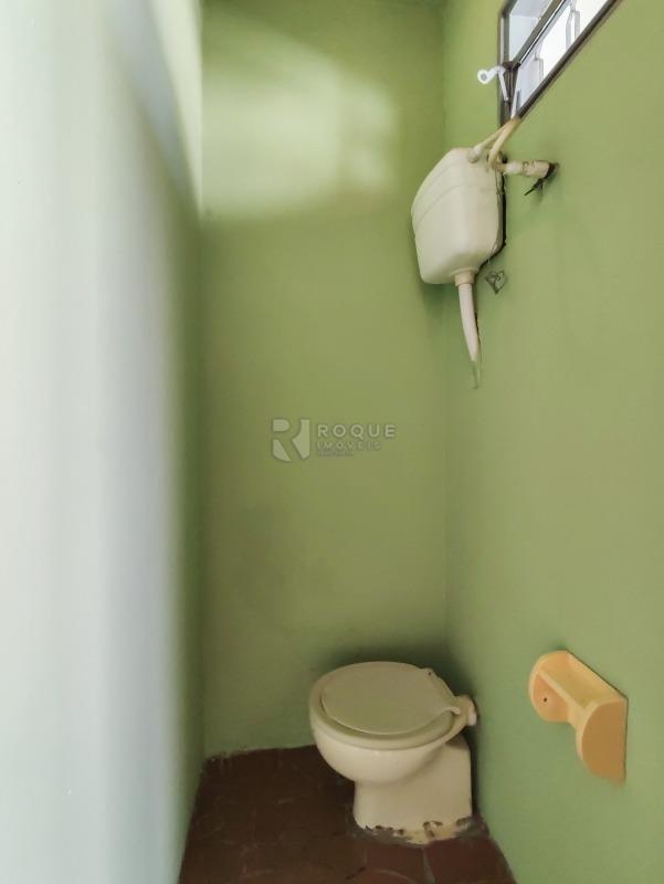 Casa Residencial à venda no bairro Jardim Nova Europa: BANHEIRO SOCIAL EXTERNO