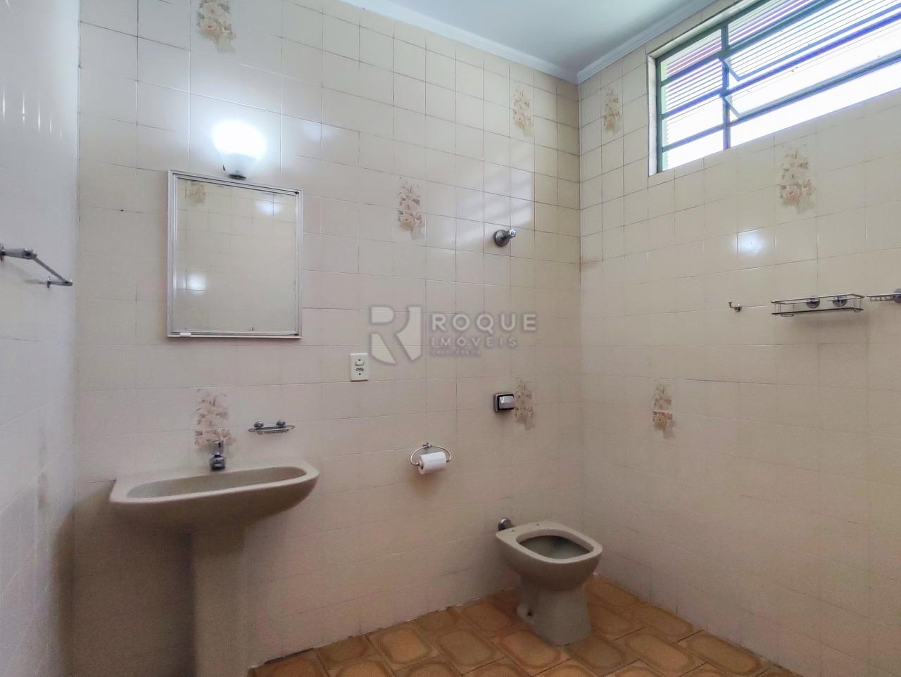 Casa Residencial à venda no bairro Jardim Nova Europa: BANHEIRO SOCIAL