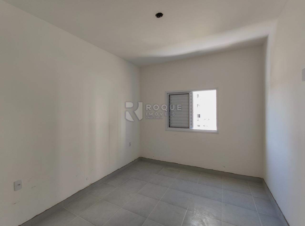 Apartamento para aluguel no bairro Jardim Santa Adélia: Dormitório 2
