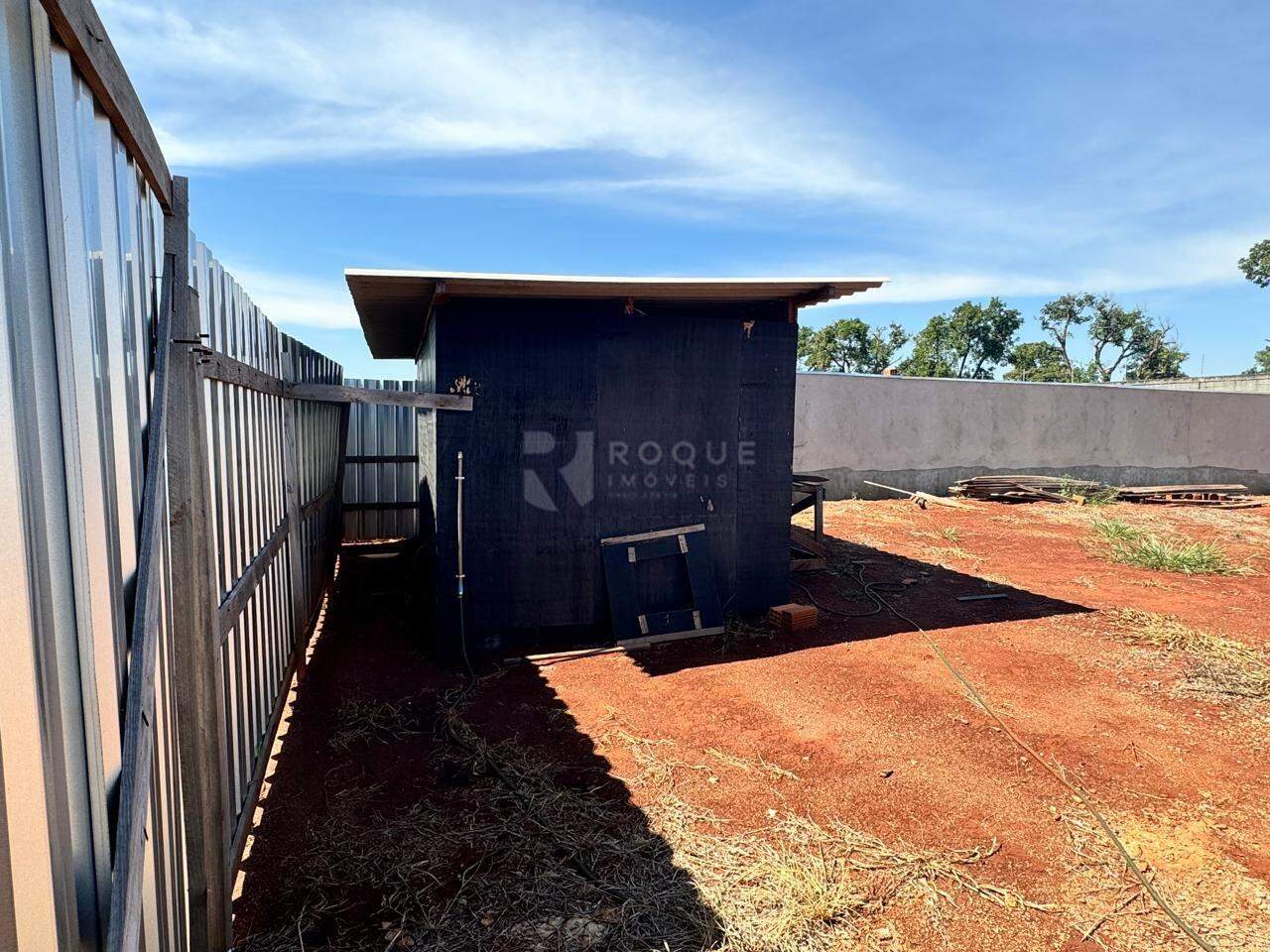 Terreno em condomínio à venda no bairro Residencial Florisa: 