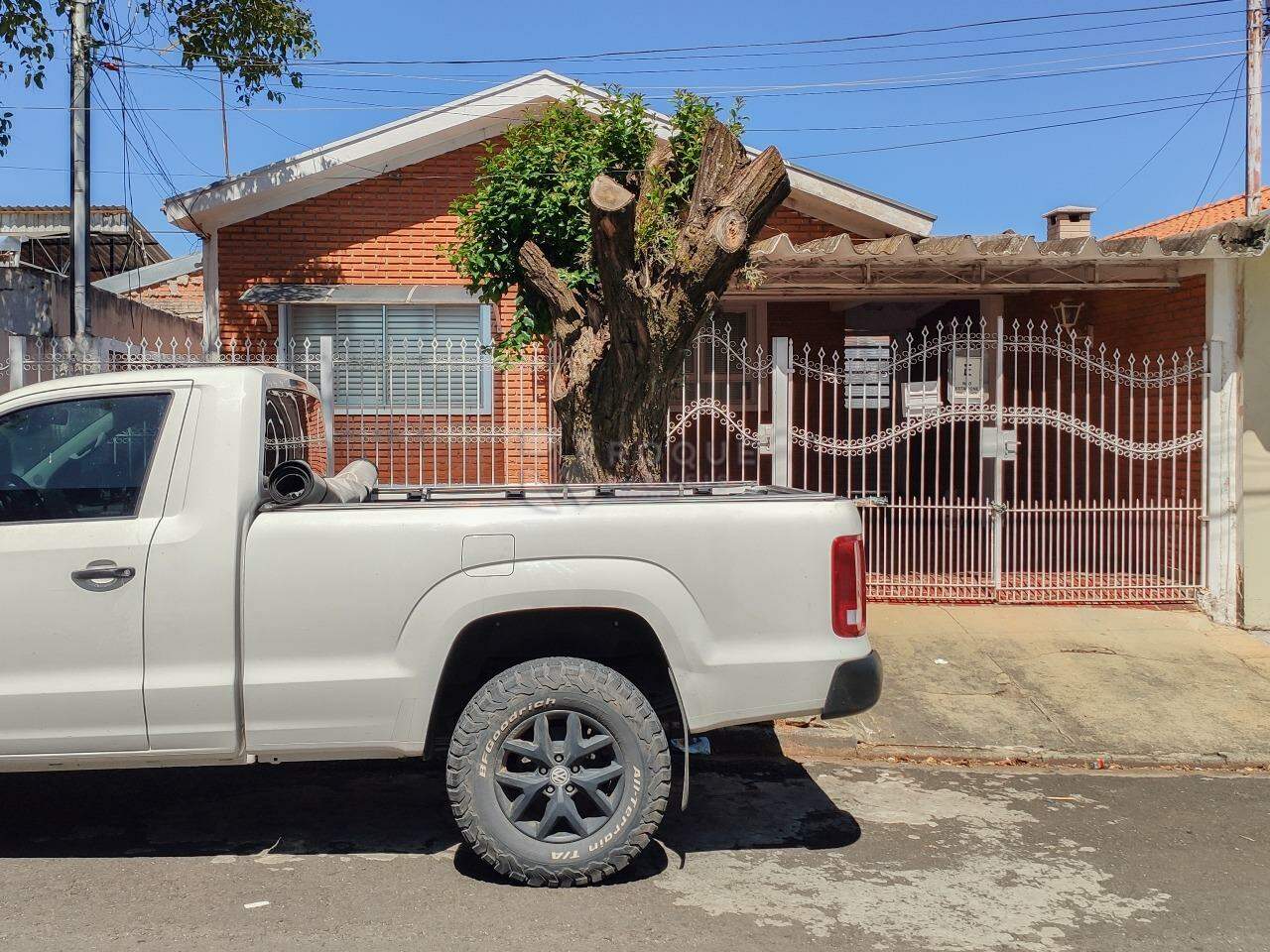 Casa Residencial para aluguel no bairro Jardim Santa Luiza: Fachada 