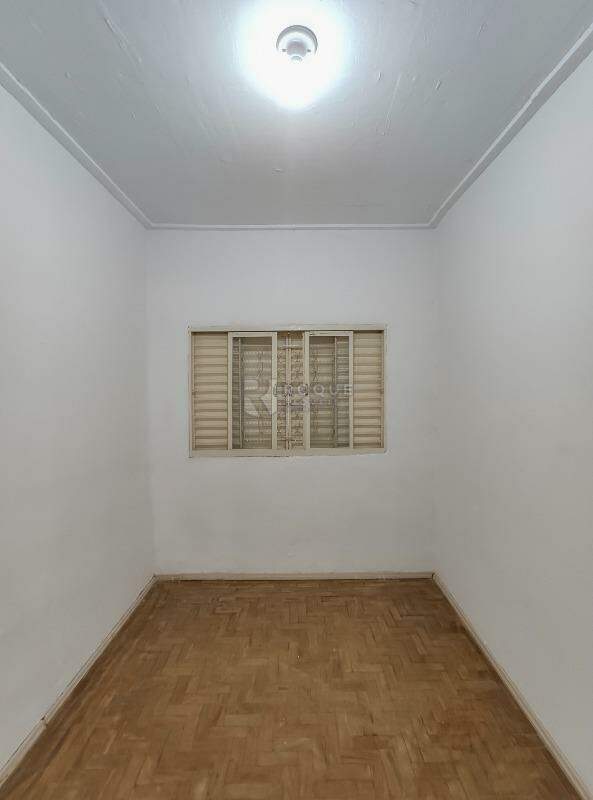 Casa Residencial para aluguel no bairro Jardim Santa Luiza: Dormitório 3 suíte