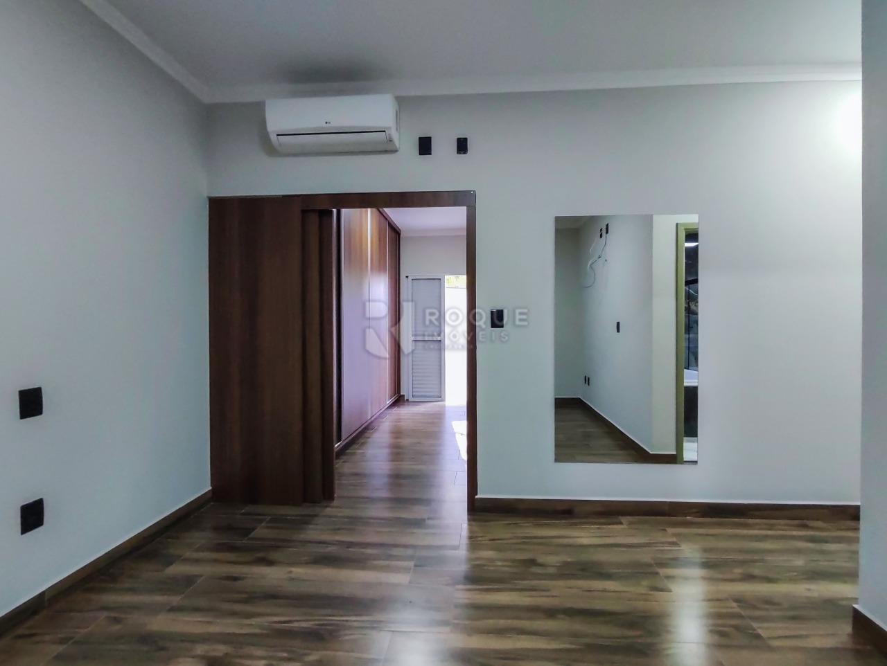 Casa em condomínio à venda no bairro Parque Residencial Roland III: SUÍTE MASTER