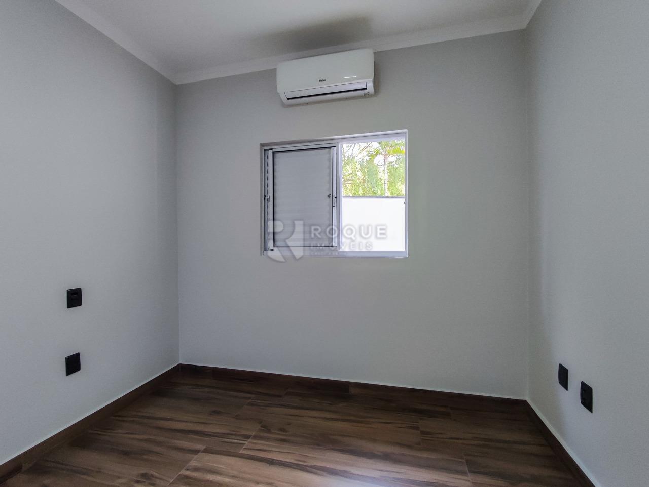 Casa em condomínio à venda no bairro Parque Residencial Roland III: SUÍTE 2