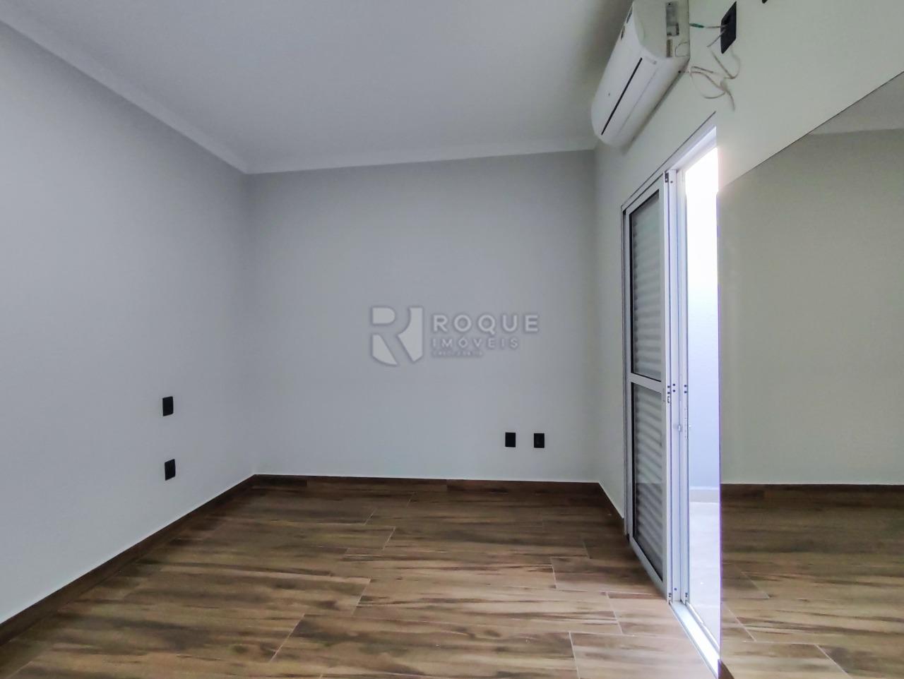 Casa em condomínio à venda no bairro Parque Residencial Roland III: SUÍTE 1