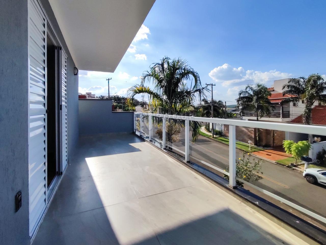 Casa em condomínio à venda no bairro Parque Residencial Roland III: SACADA SUÍTE 3