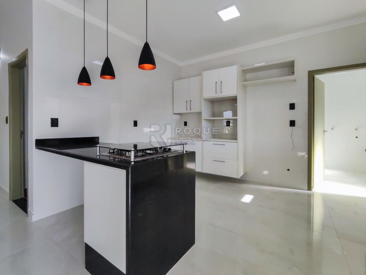 Casa em condomínio à venda no bairro Parque Residencial Roland III: COZINHA