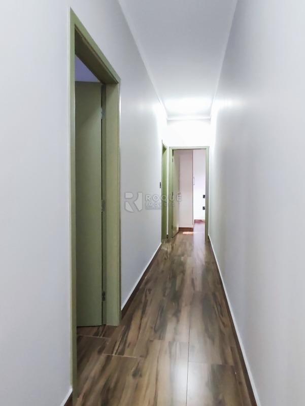 Casa em condomínio à venda no bairro Parque Residencial Roland III: CORREDOR INTERNO