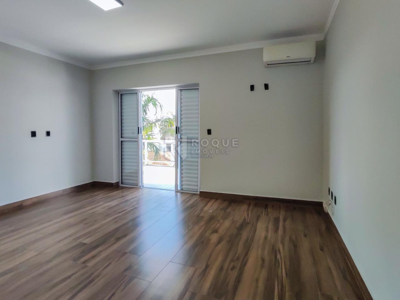 Casa em condomínio à venda no bairro Parque Residencial Roland III: SUÍTE 3