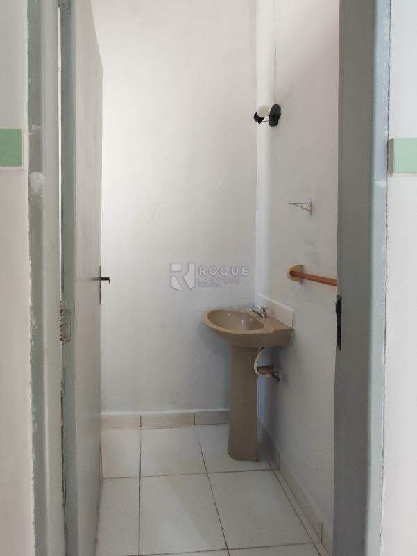 Casa Residencial à venda no bairro Centro: BANHEIRO SOCIAL 2 CASA 2