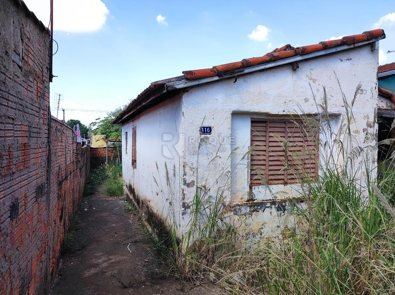 Terreno à venda no bairro Jardim Nova Itália: 