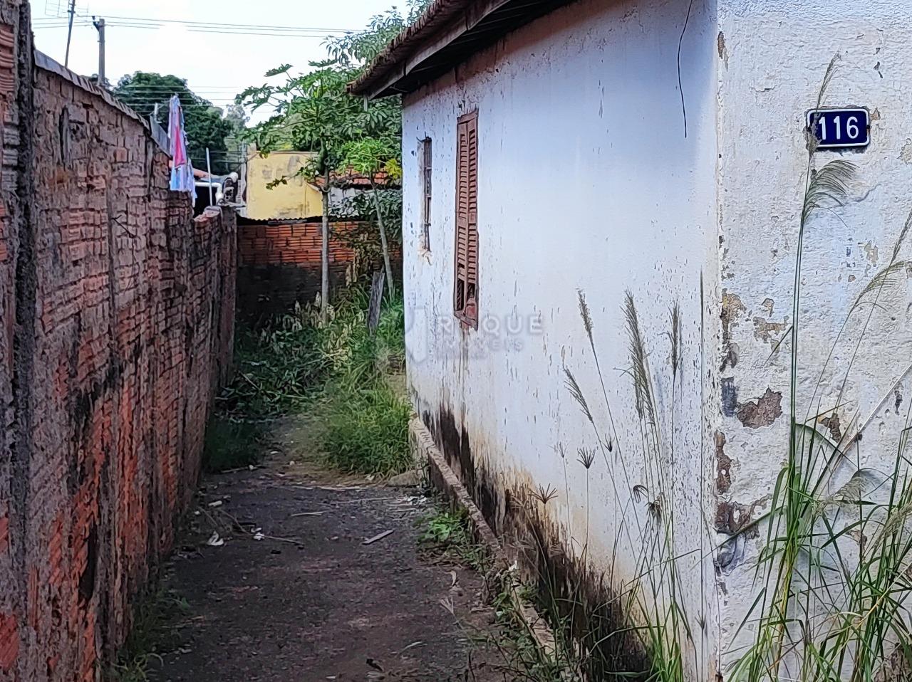 Terreno à venda no bairro Jardim Nova Itália: 