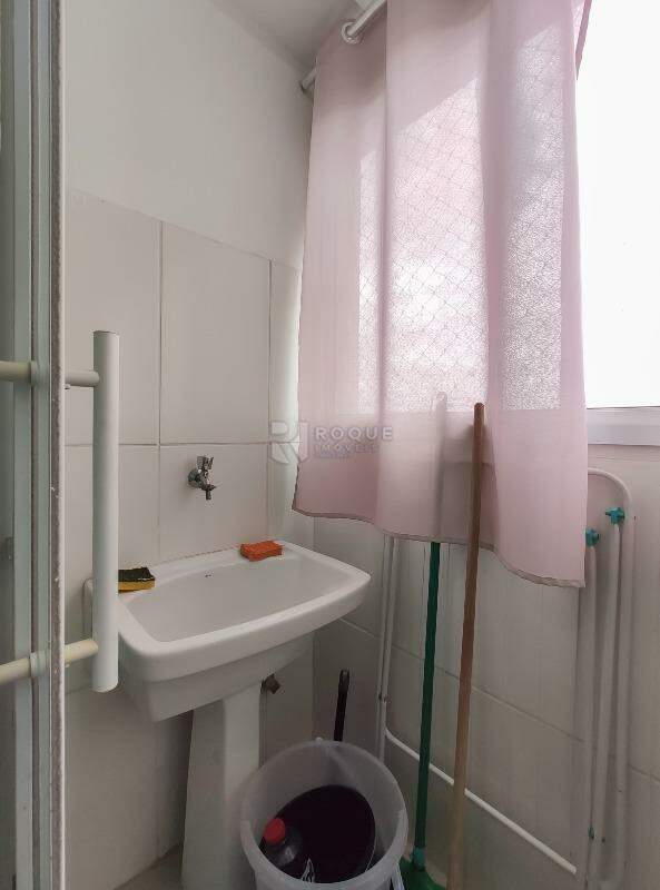 Apartamento para aluguel no bairro Chácaras Antonieta: Área de serviço