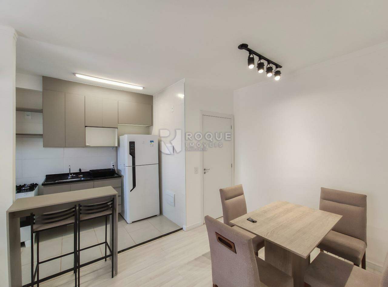 Apartamento para aluguel no bairro Jardim Santa Adélia: Sala / Cozinha 