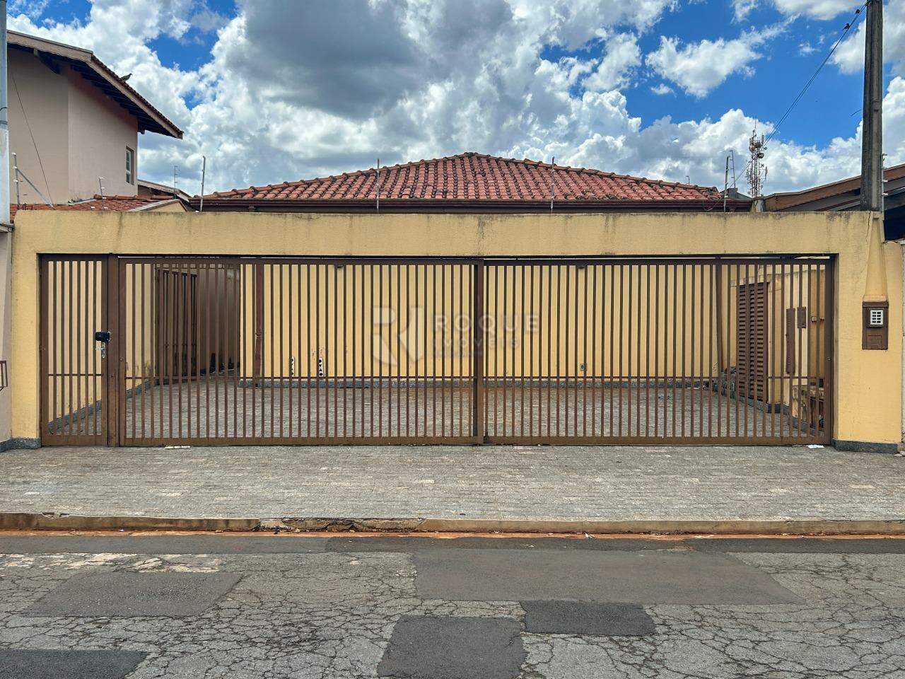 Kitnet para aluguel no bairro Jardim São Paulo: Fachada 