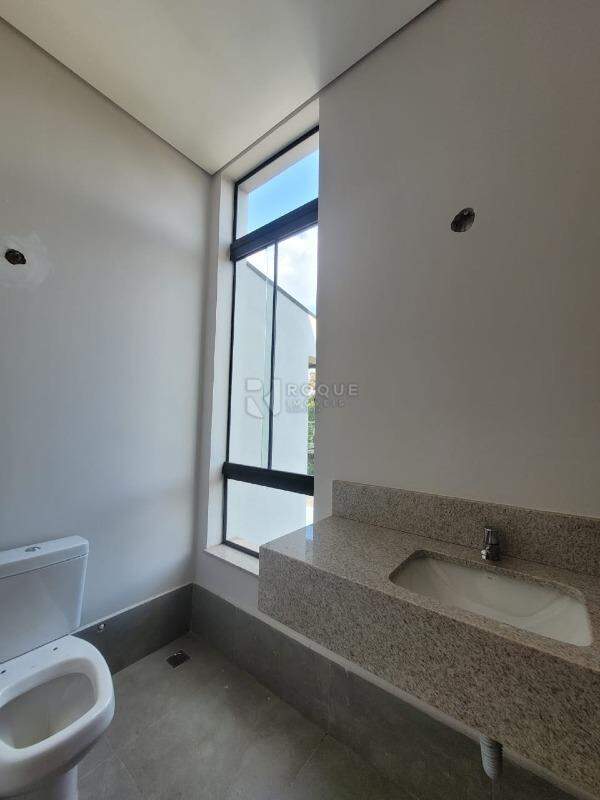 Barracão/Galpão para aluguel no bairro Jardim Rosa Marrafon Lucas: WC superior