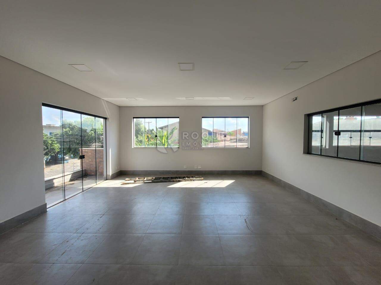 Barracão/Galpão para aluguel no bairro Jardim Rosa Marrafon Lucas: Salão superior