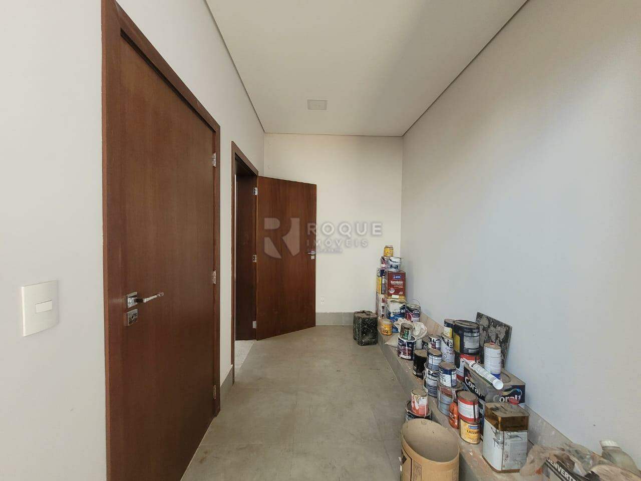 Barracão/Galpão para aluguel no bairro Jardim Rosa Marrafon Lucas: Hall WC