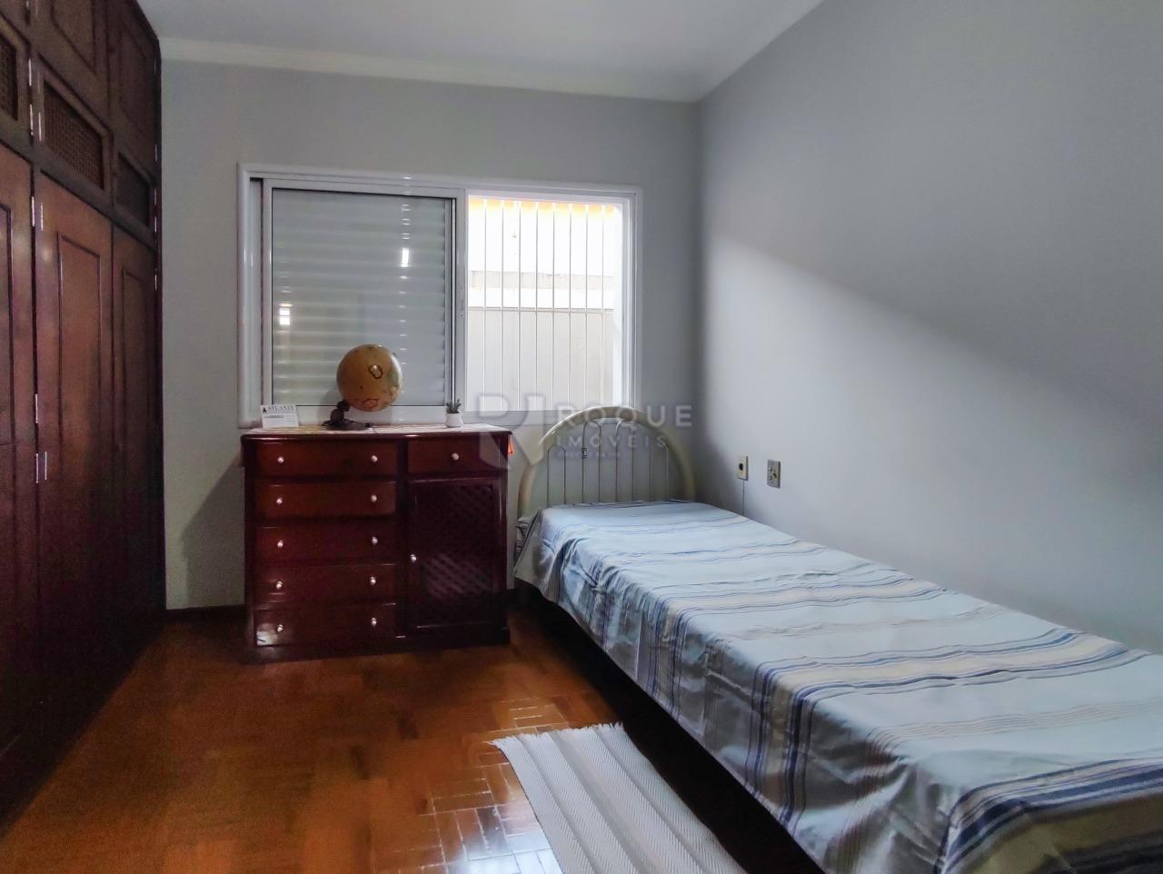 Casa Residencial à venda no bairro Jardim São Paulo: DORMITÓRIO 1