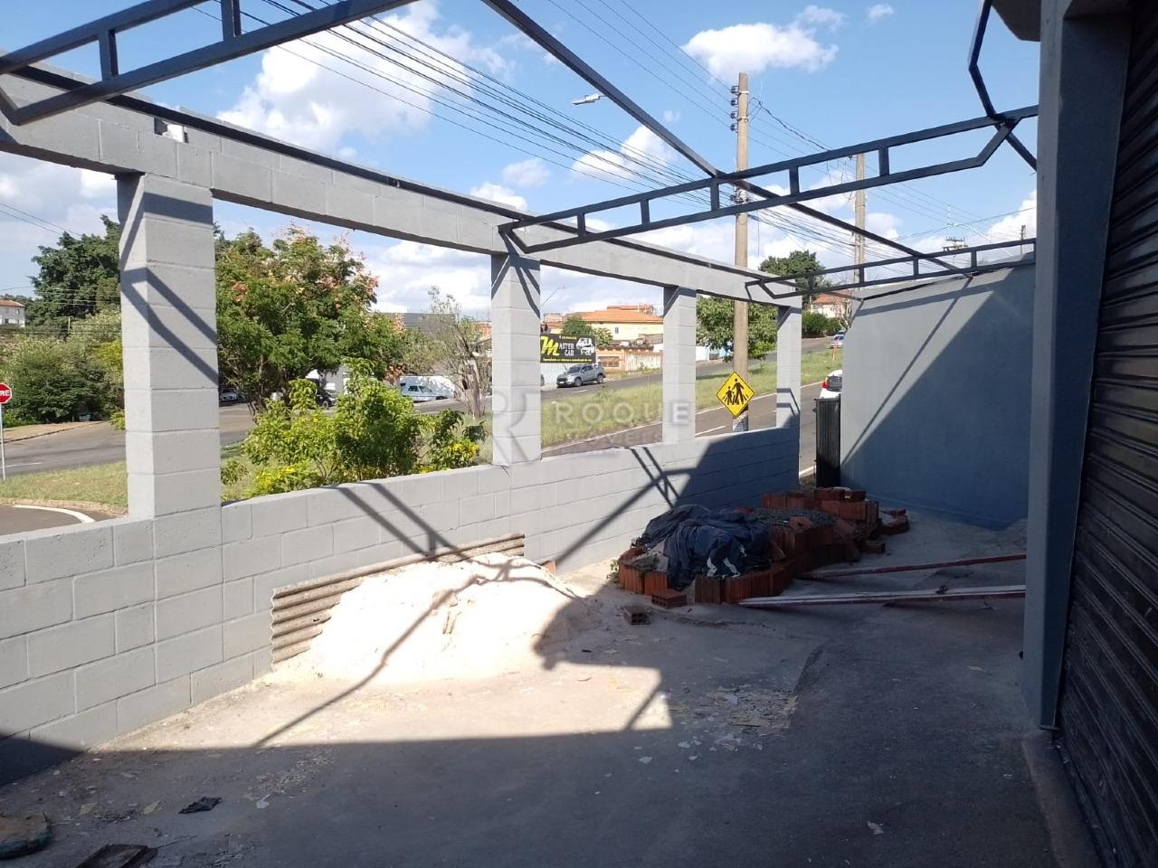 Salão para aluguel no bairro Jardim Glória: Área externa frente