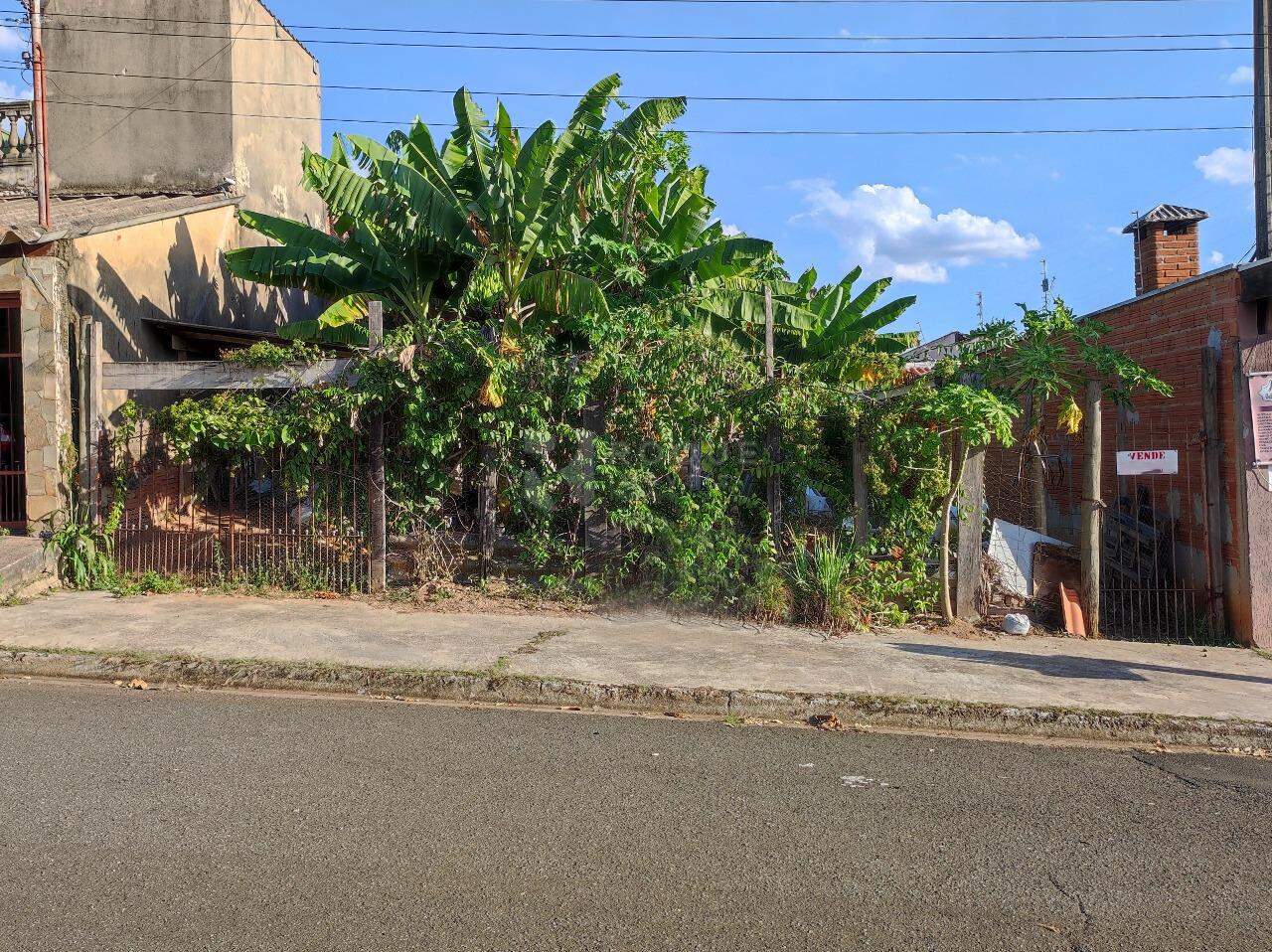 Terreno à venda no bairro Parque Residencial Anavec: 