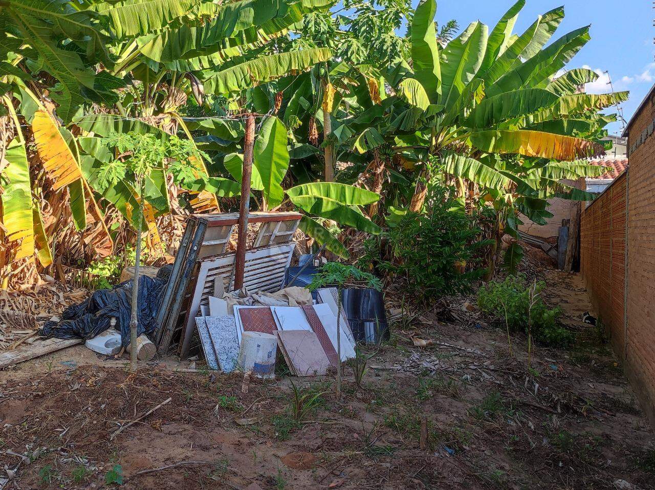 Terreno à venda no bairro Parque Residencial Anavec: 