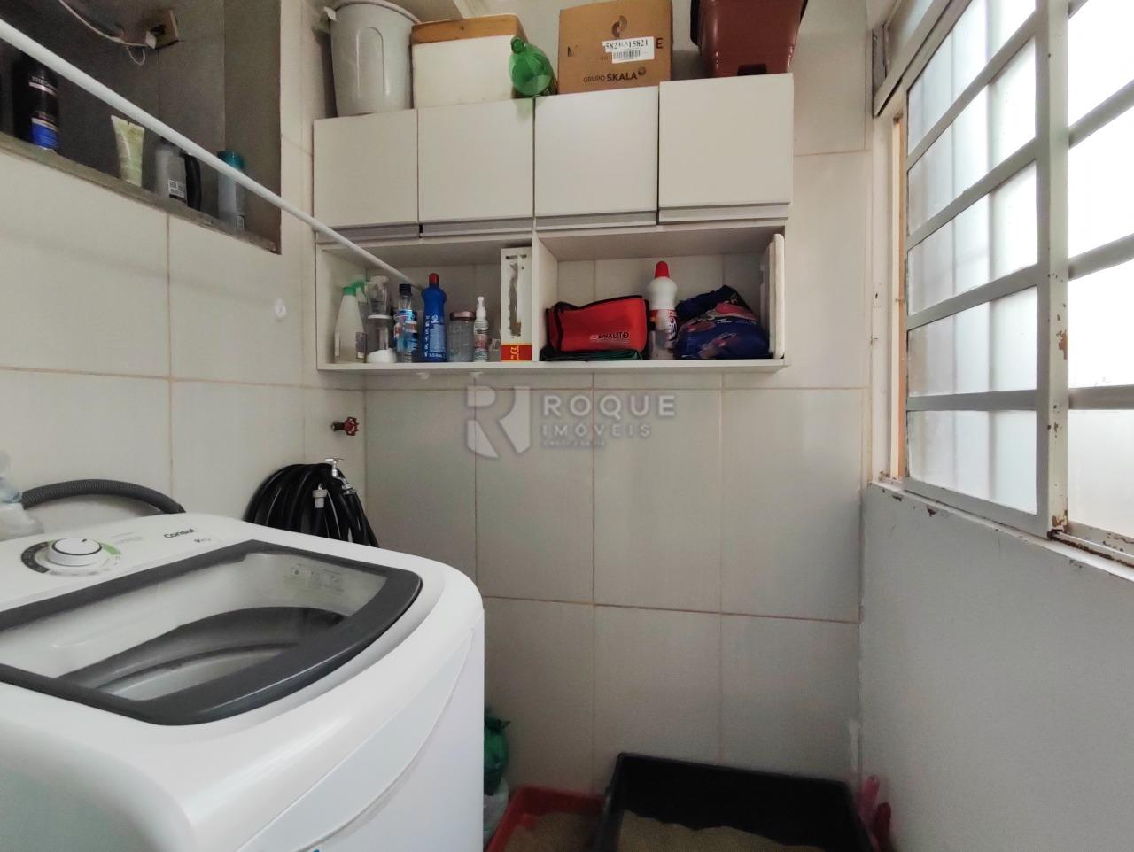 Apartamento à venda no bairro Jardim Olga Veroni: LAVANDERIA