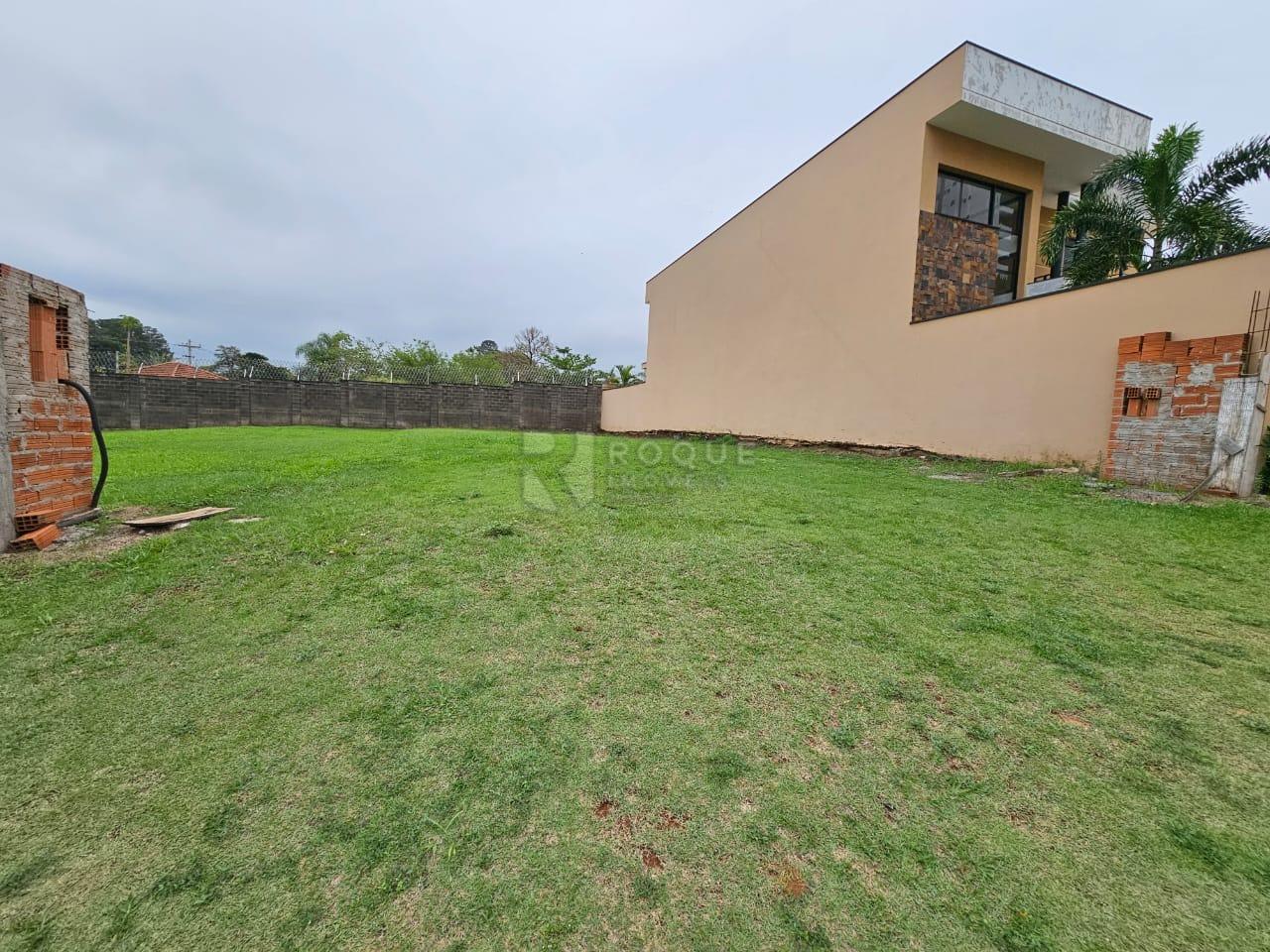 Terreno em condomínio à venda no bairro Residencial Margarida de Holstein: 