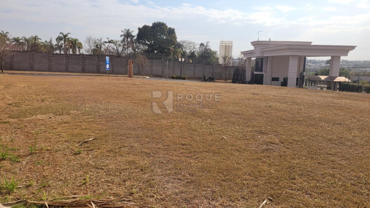 Terreno em condomínio à venda no bairro Residencial Margarida de Holstein: 