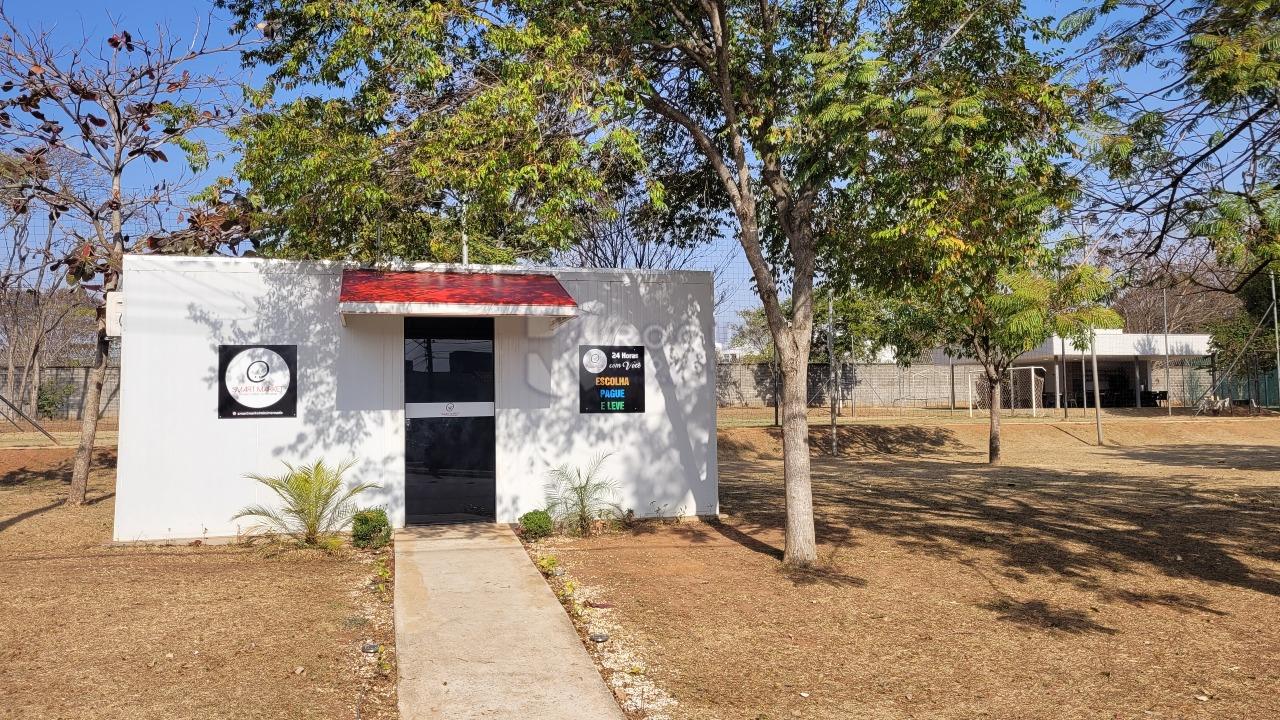 Terreno em condomínio à venda no bairro Residencial Margarida de Holstein: 