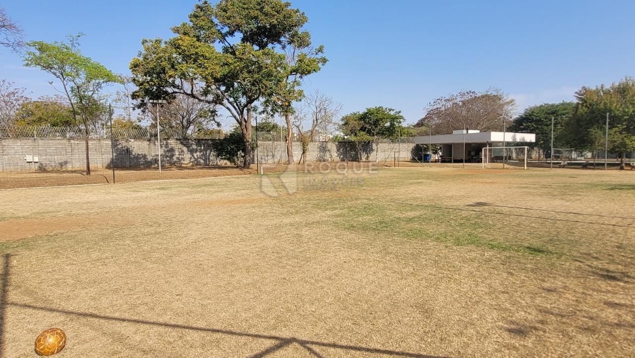 Terreno em condomínio à venda no bairro Residencial Margarida de Holstein: 