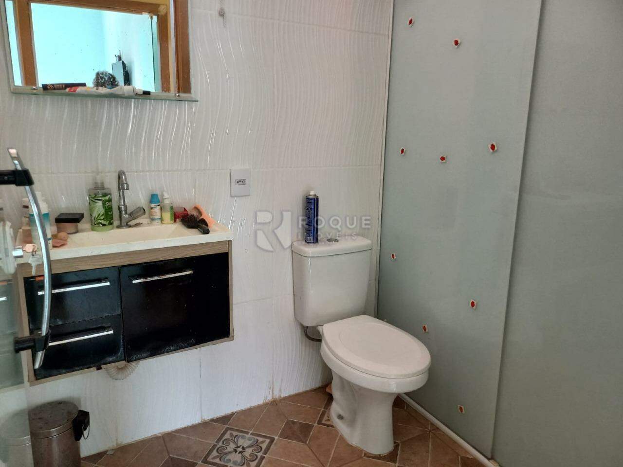 Casa Residencial à venda no bairro Jardim Ouro Verde: WC social