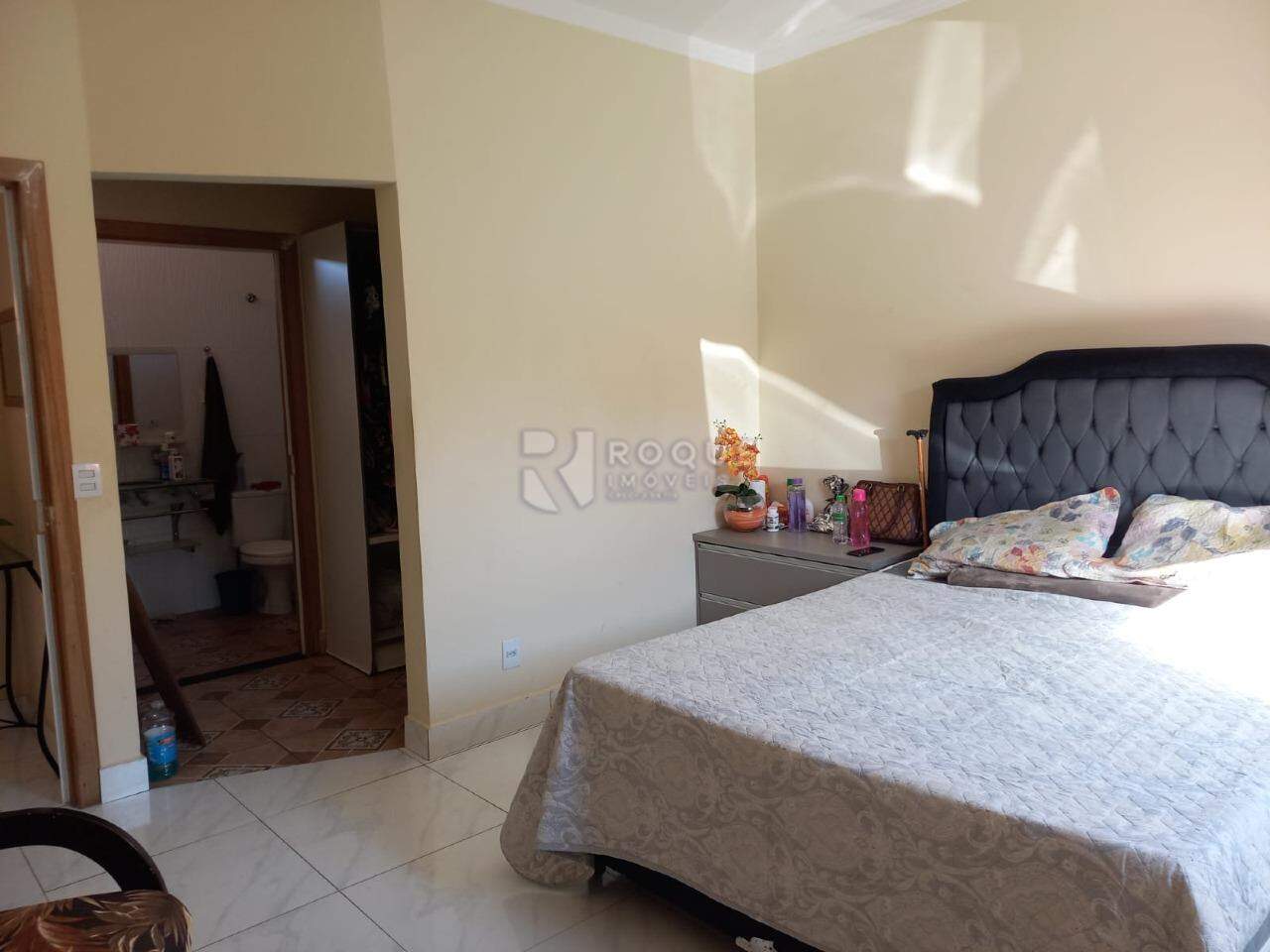 Casa Residencial à venda no bairro Jardim Ouro Verde: Dormitório 2 suíte