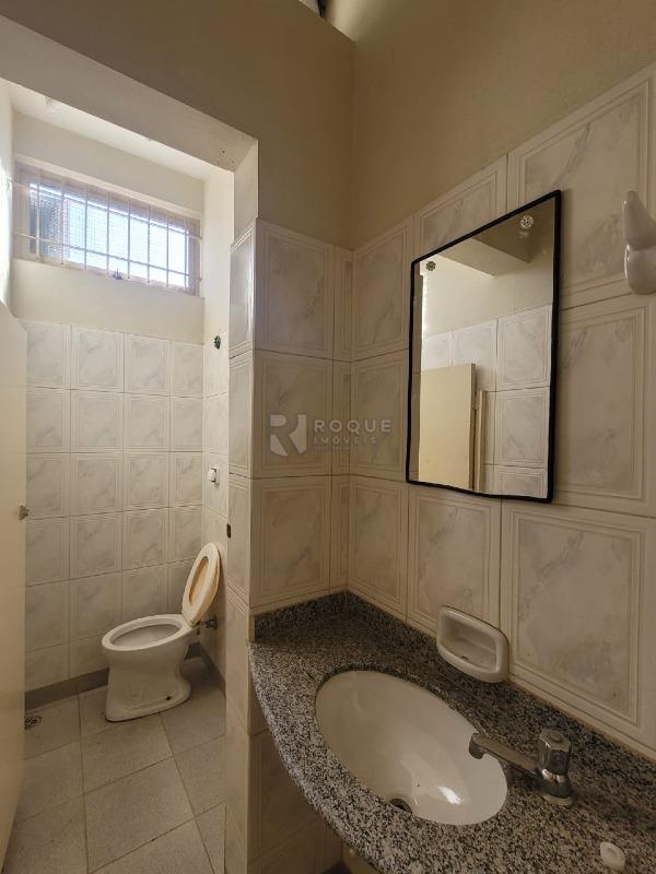 Salão para aluguel no bairro Jardim Doutor João Batista Levy: Lavatório